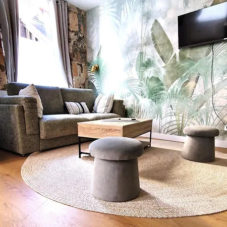 Les Bons Enfants 9 Apartment *