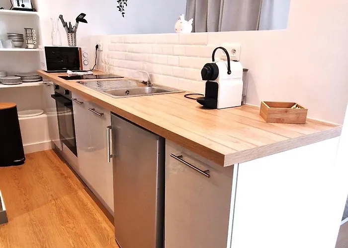 Les Bons Enfants 9 *